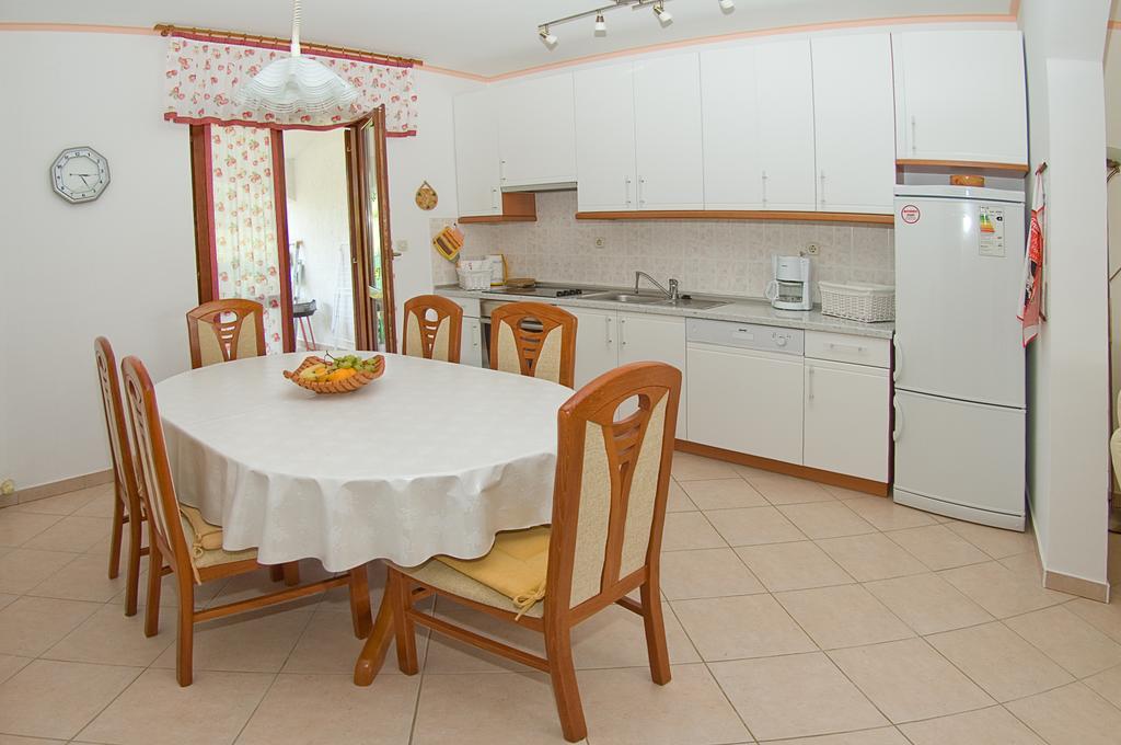 Holiday Home Magnolia Tar-Vabriga Habitación foto