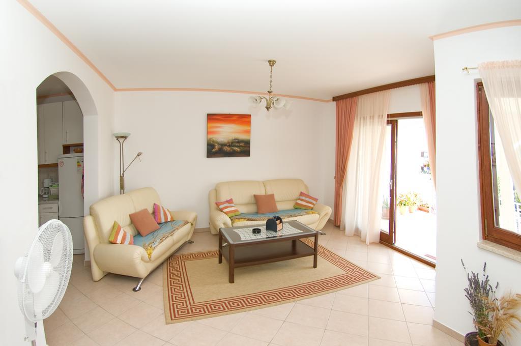 Holiday Home Magnolia Tar-Vabriga Habitación foto